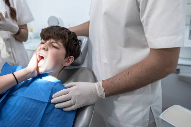 Best Emergency Tooth Extraction  in Leonard, TX